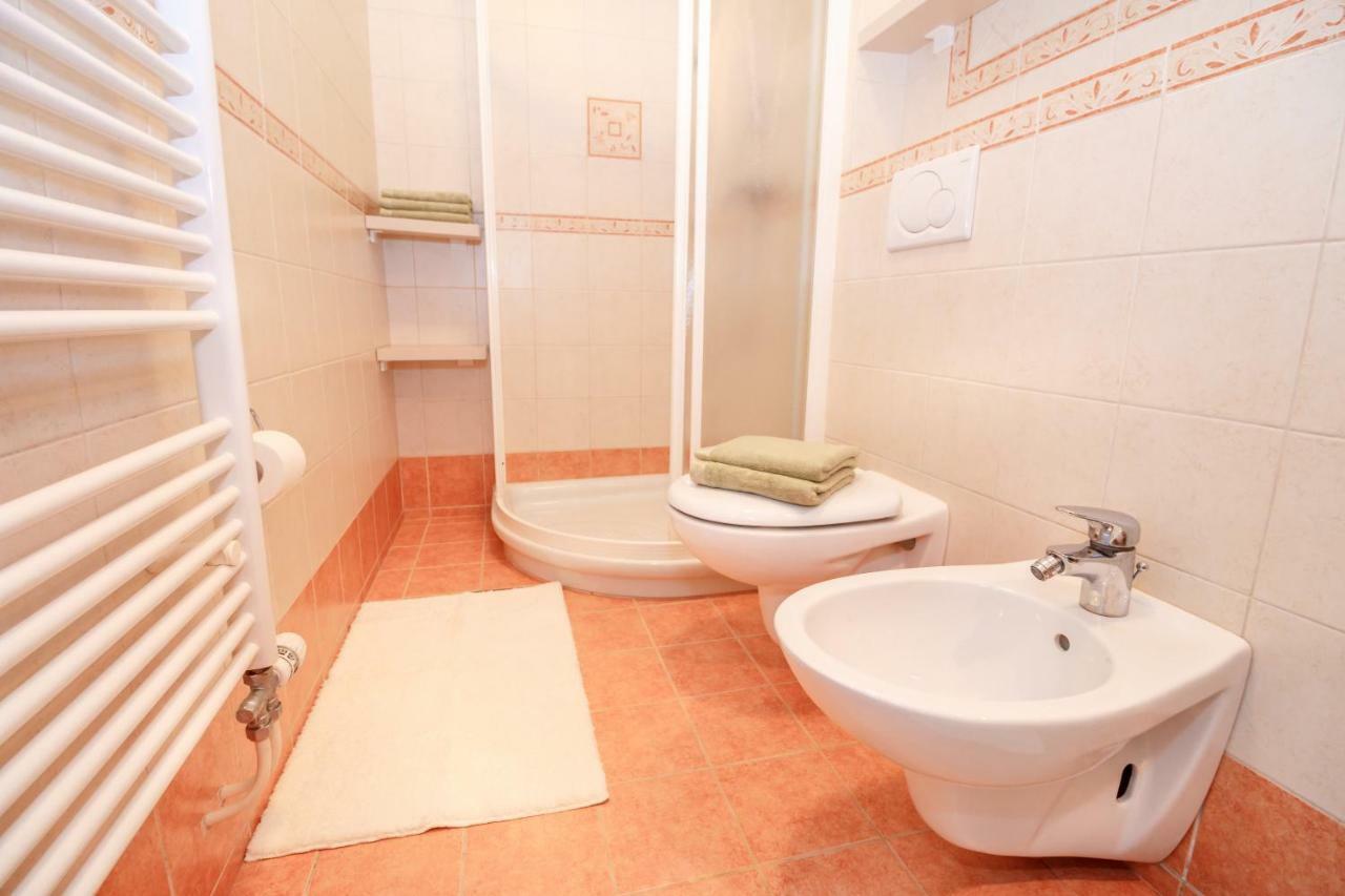 Alp Apartma ราโดว์ลิตซา ภายนอก รูปภาพ
